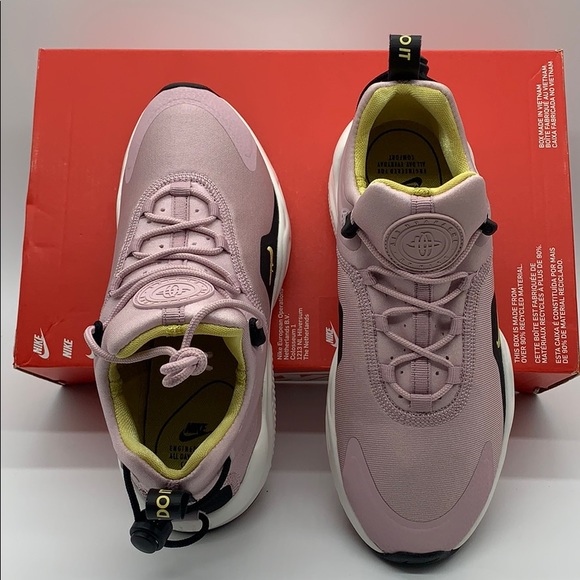 NIKE WMNS AIR HUARACHE CITY MOVE - Picture 9 of 16